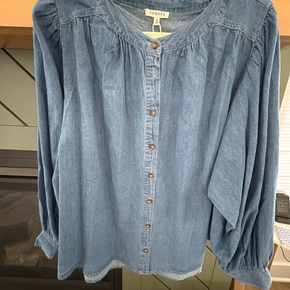 JODIFL Blue Bib Collar Buttoned Blouse